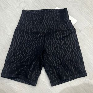 Lululemon Align Biker Shorts 6” Size 2